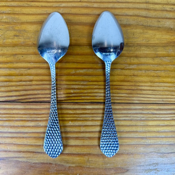 Bon Chef Hammered Stainless Flatware Set | 6-Piece | 18/10 Modern Silverware - Picture 10 of 11